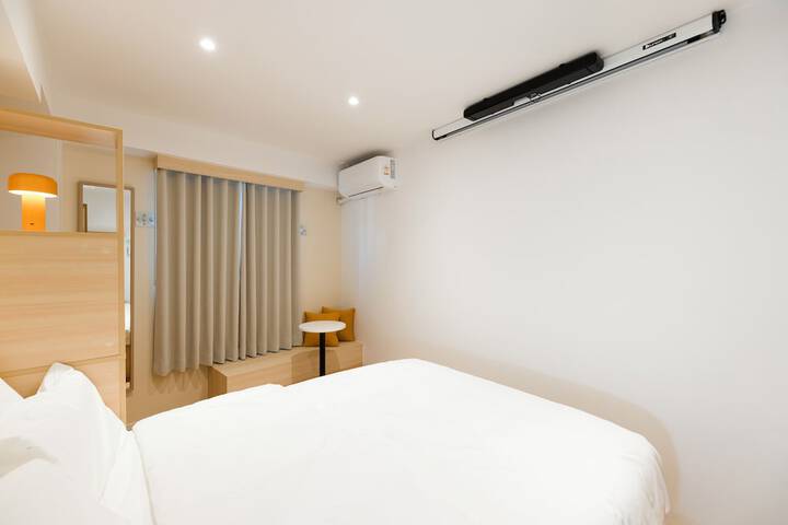 Room 20 of 152