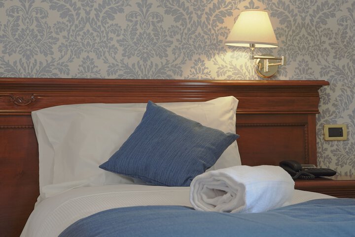 Room 15 of 78