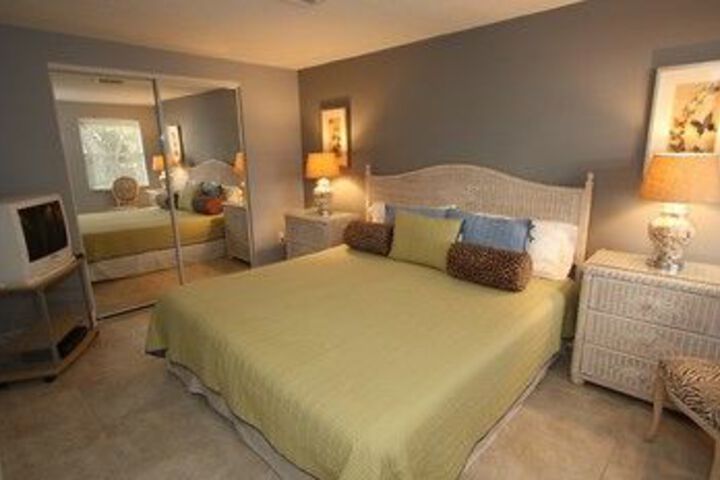 Room 8 of 20