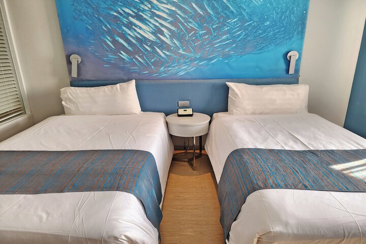 Room 42 of 109