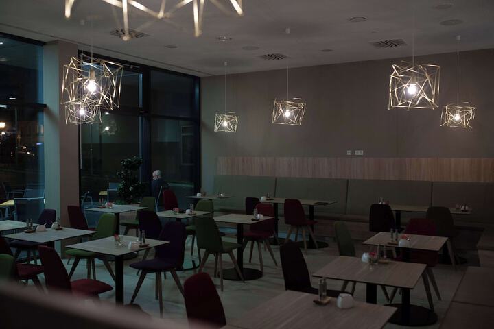 Dining 37 of 73