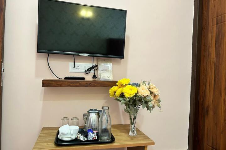 Room 16 of 29