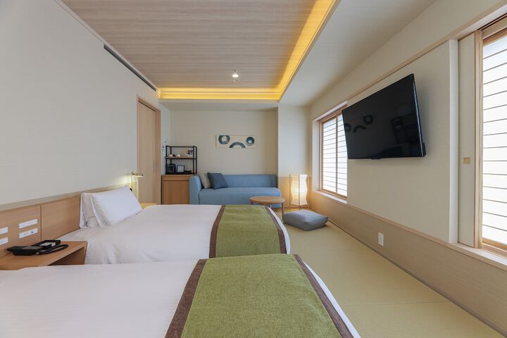 Room 16 of 115