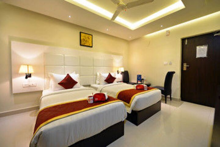 Room 12 of 20