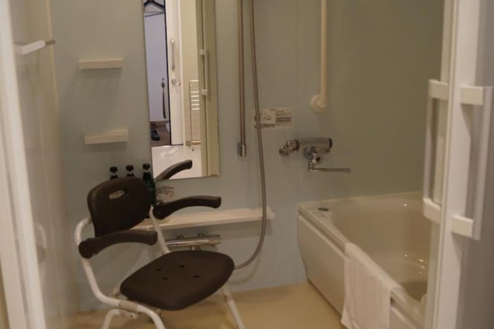 Room 30 of 47