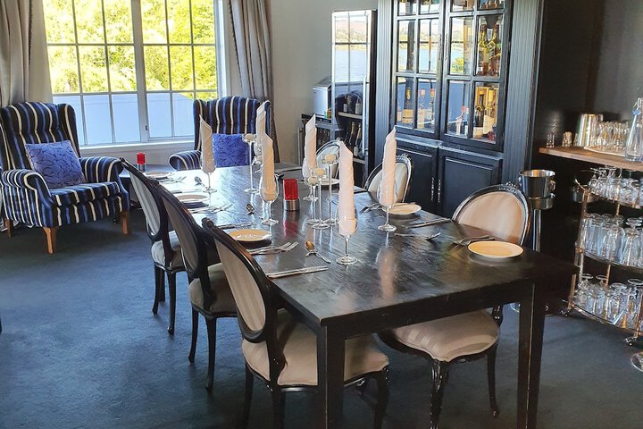 Dining 33 of 68