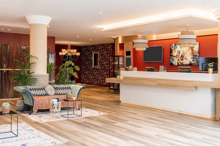 Hotel Interior 12 of 65