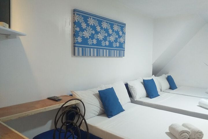 Room 28 of 68