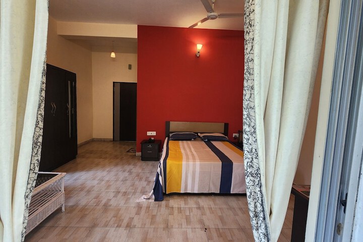 Room 5 of 71
