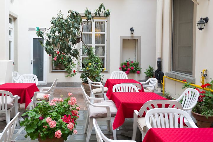 Breakfast area