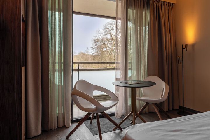 Room 40 of 135