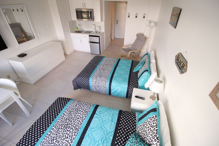 Room 3 of 278