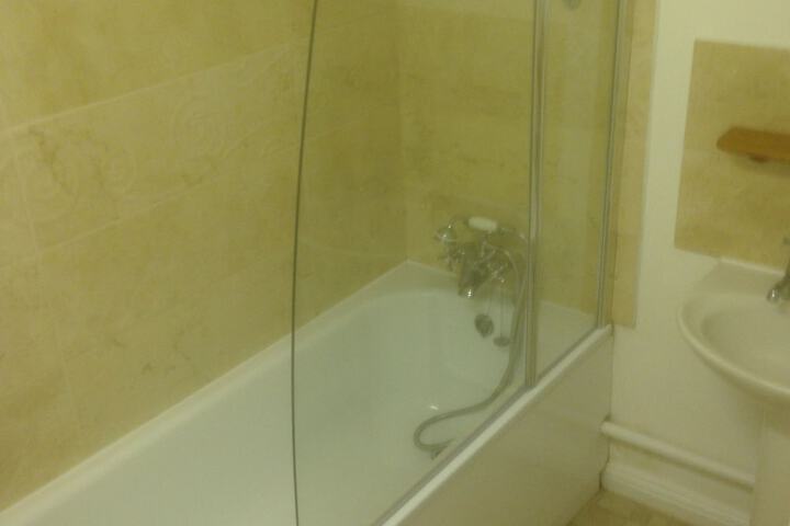 Room 15 of 22
