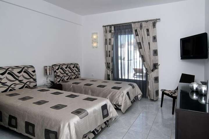 Room 47 of 101