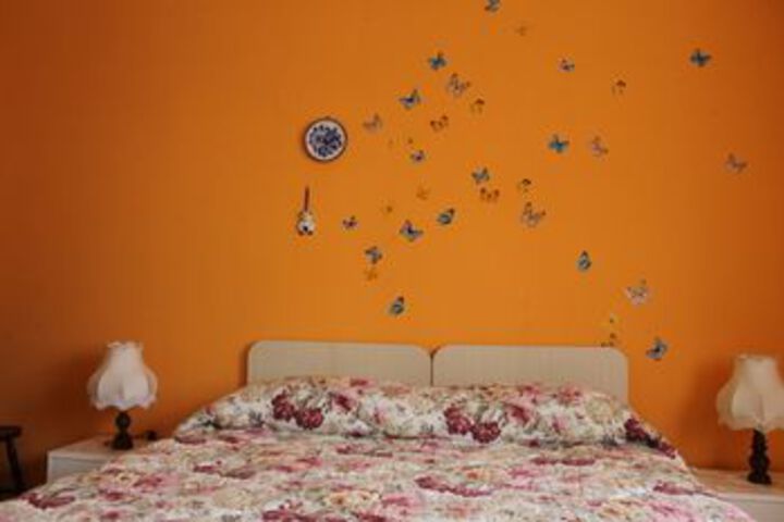 Room 93 of 256