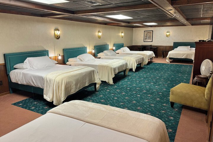 Standard Room, King or Two Doubles (10 of 19)