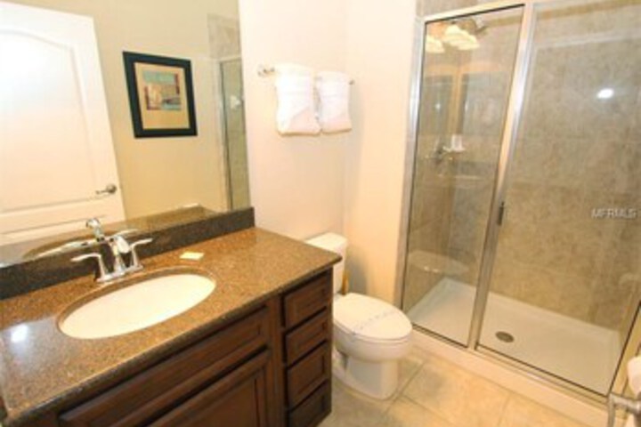 Room 4 of 35