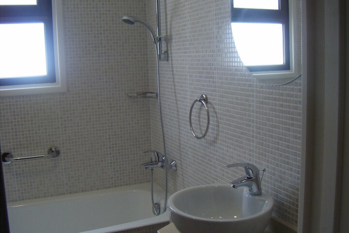 Room 10 of 40