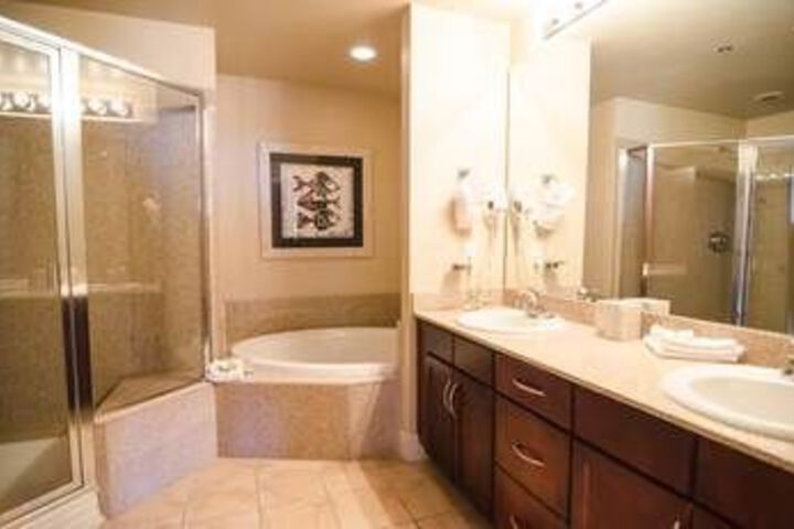 Room 13 of 130