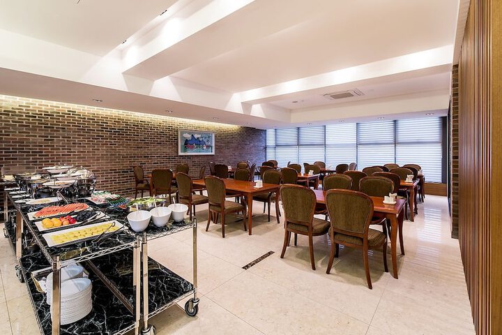 Dining Photos