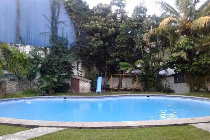 Pool 7 of 12
