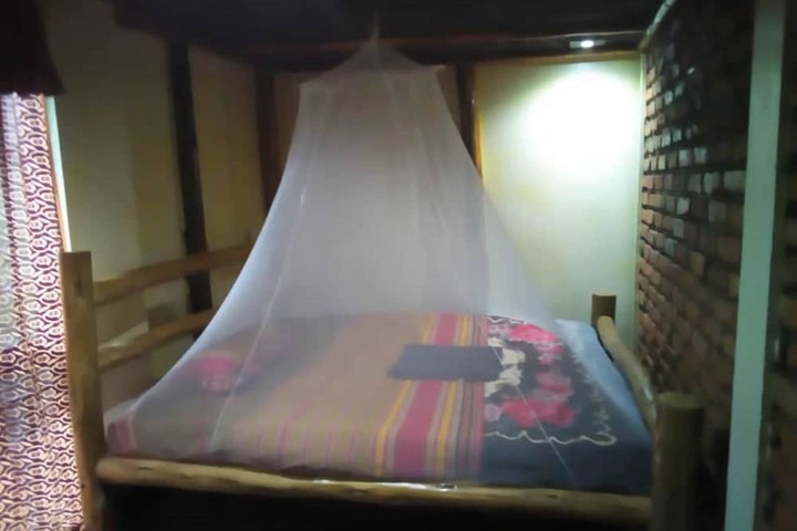 Room 4 of 31