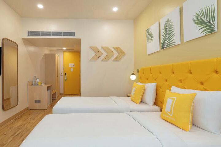 Room 20 of 39