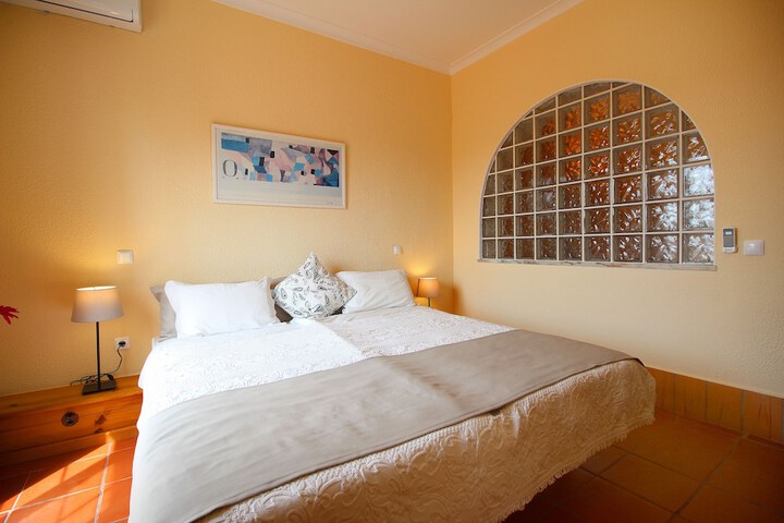 Room 7 of 92