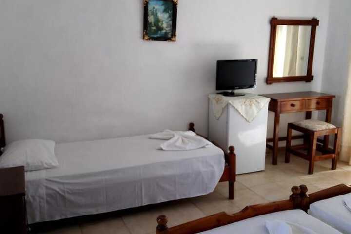 Room 4 of 42