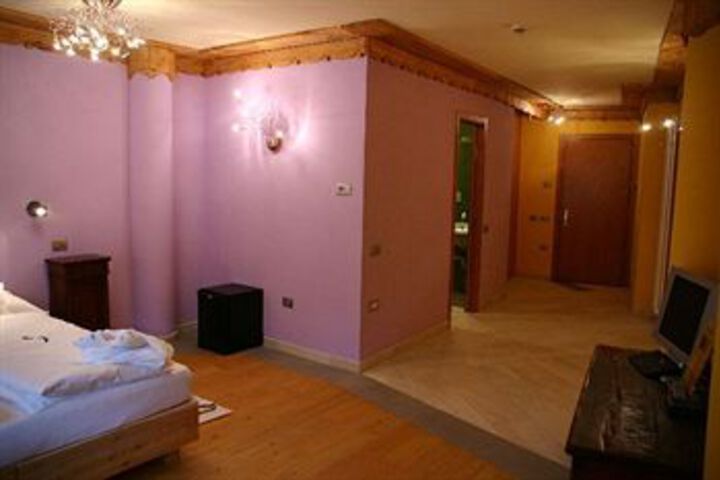Room 15 of 45
