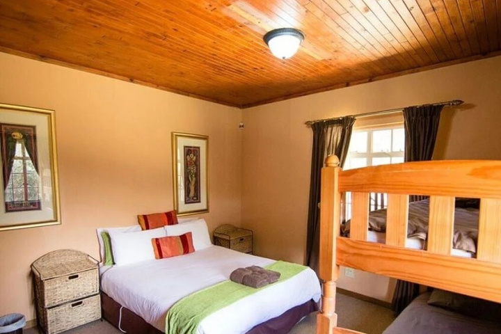 Room 2 of 11