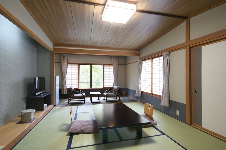 Room 11 of 57