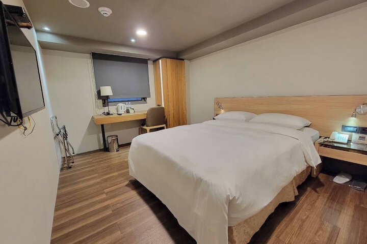 Room 46 of 91