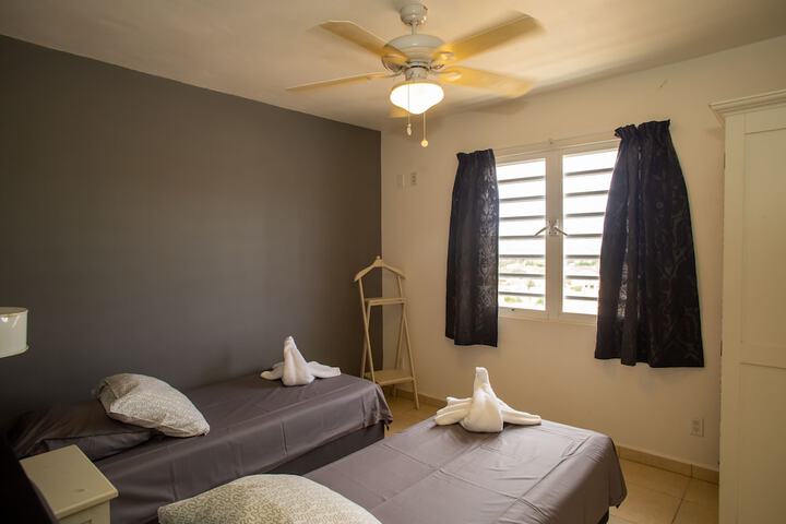 Room 18 of 34