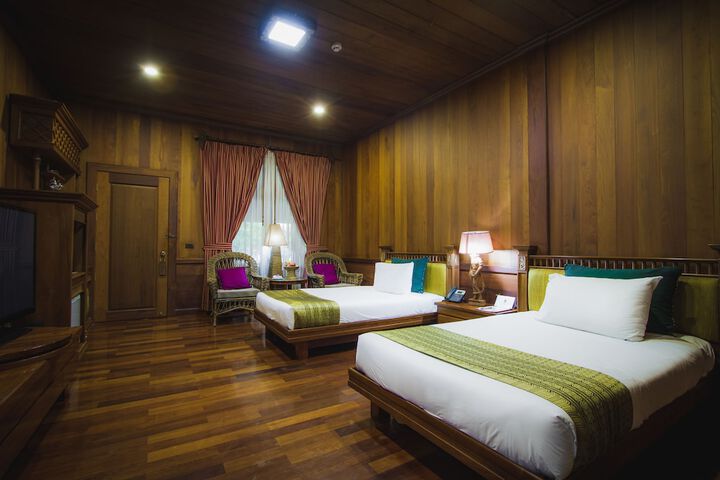 Room 23 of 89