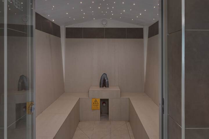 Room 43 of 109