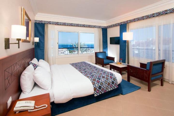 Room 4 of 46