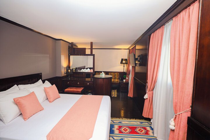 Room 18 of 32
