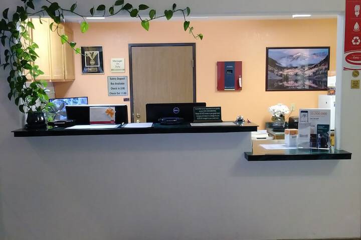 Hotel Interior 9 of 119