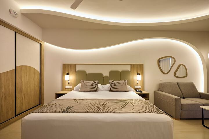 Room 14 of 101