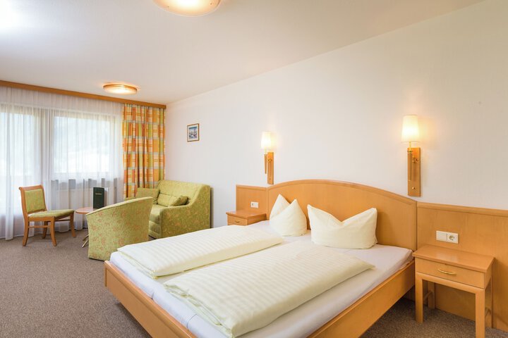 Room 6 of 31