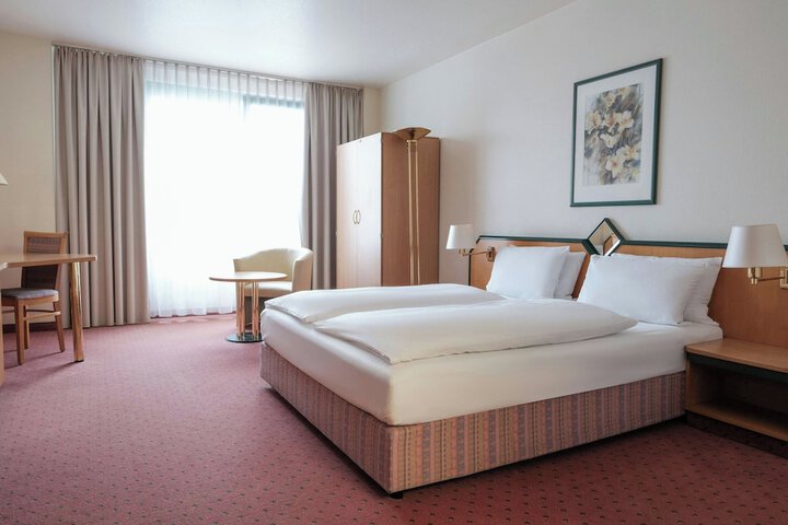 Room 15 of 78