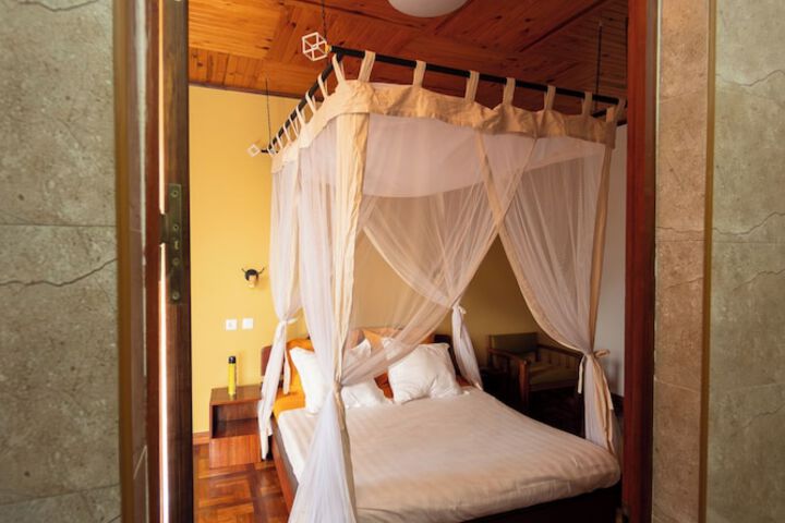 Room 7 of 22