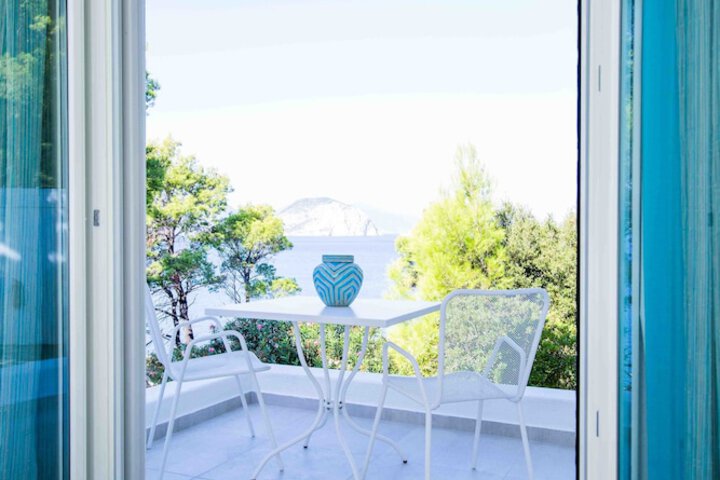 Terrace/Patio 33 of 109