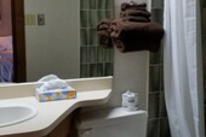 Room 4 of 51