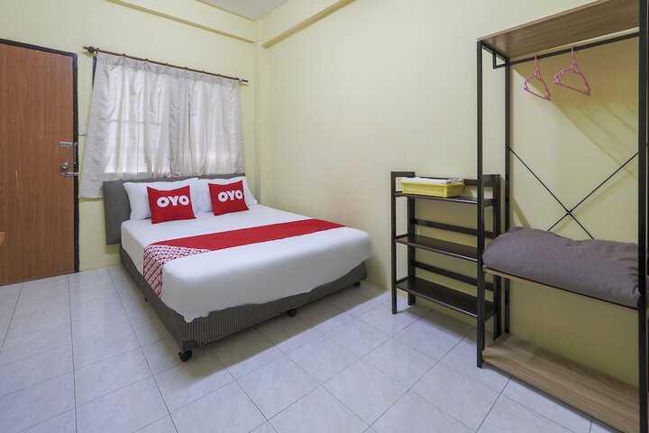 Room 7 of 28
