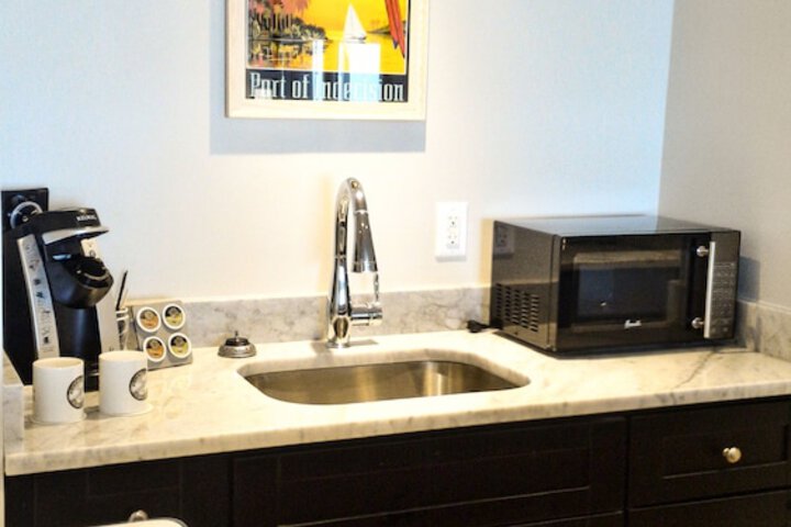 Private kitchenette