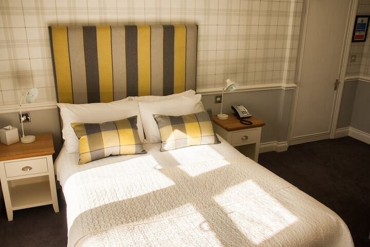 Room 2 of 58