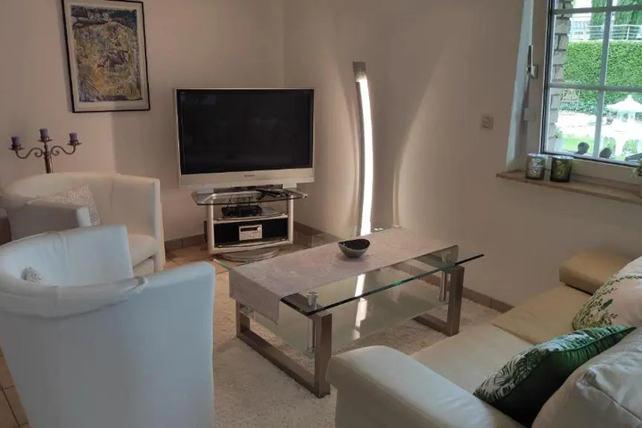 Room 3 of 15