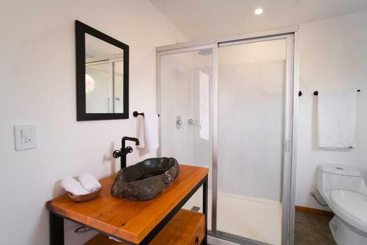 Room 19 of 38